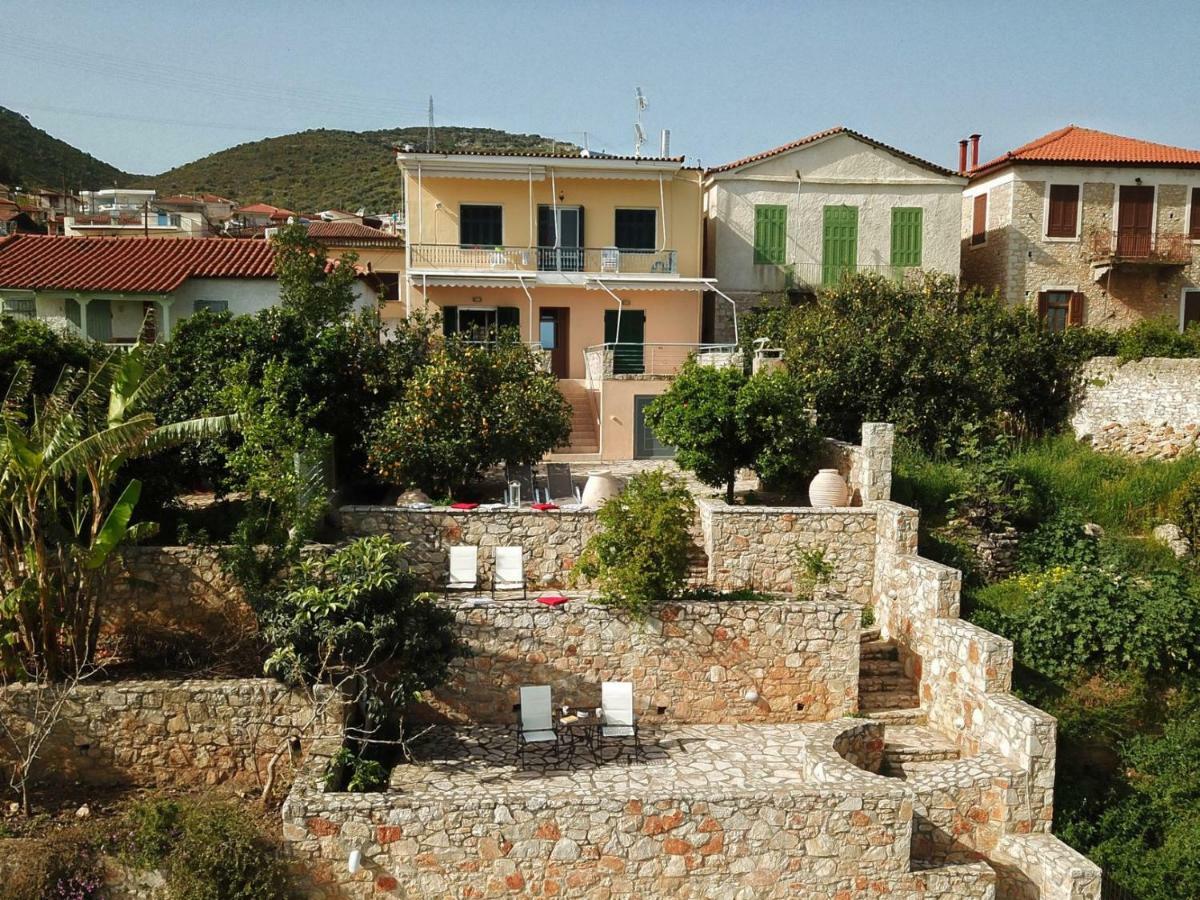 Seafront Apartment Ιι In Kiveri, Near Nafplion. Buitenkant foto