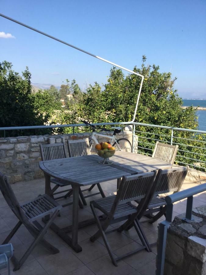 Seafront Apartment Ιι In Kiveri, Near Nafplion. Buitenkant foto