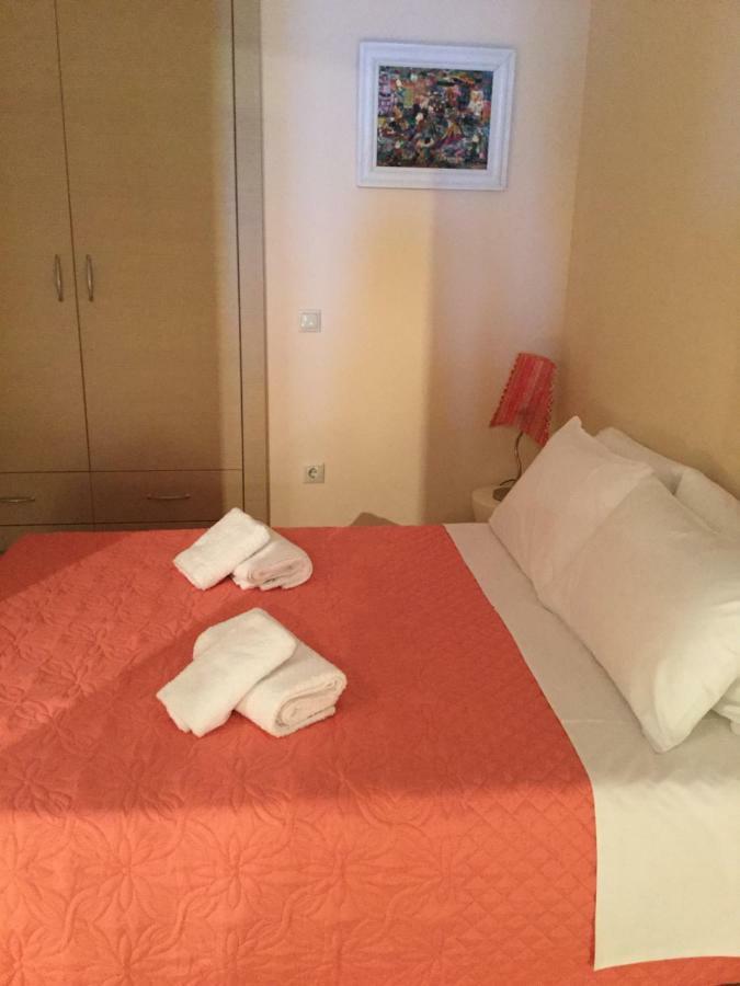 Seafront Apartment Ιι In Kiveri, Near Nafplion. Buitenkant foto