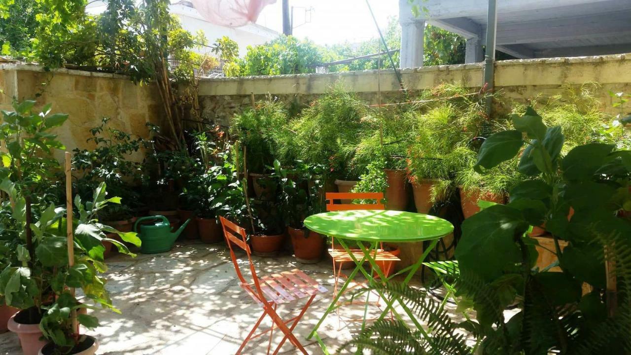 Seafront Apartment Ιι In Kiveri, Near Nafplion. Buitenkant foto